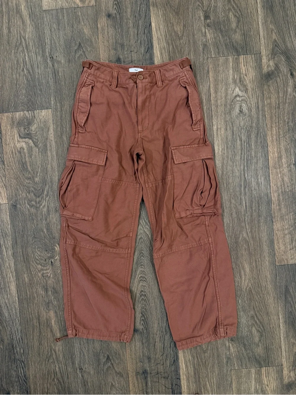 Aritzia TNA supply cargo pants